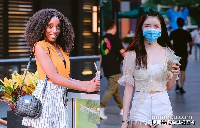 街拍街拍日常的簡單穿搭，夏季出街這樣穿，随性自然又輕松自在