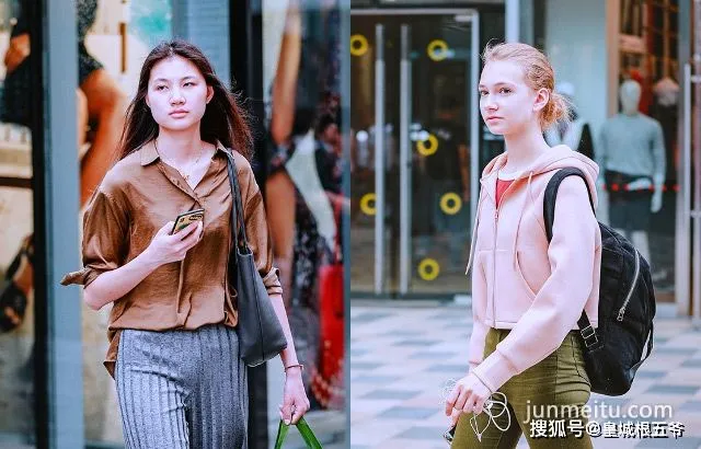 街拍街拍良好的形象能夠給你帶來更好的機遇，也許這就是穿搭的意義