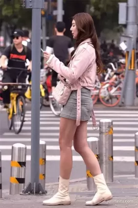 街拍豐腴年輕時尚妹紙