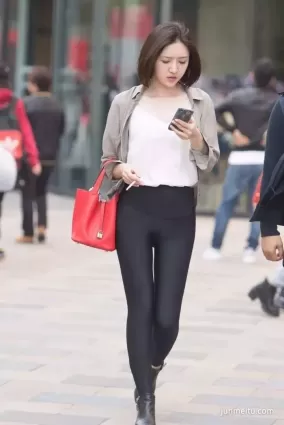街拍修身緊身褲時尚氣質漂亮妹紙