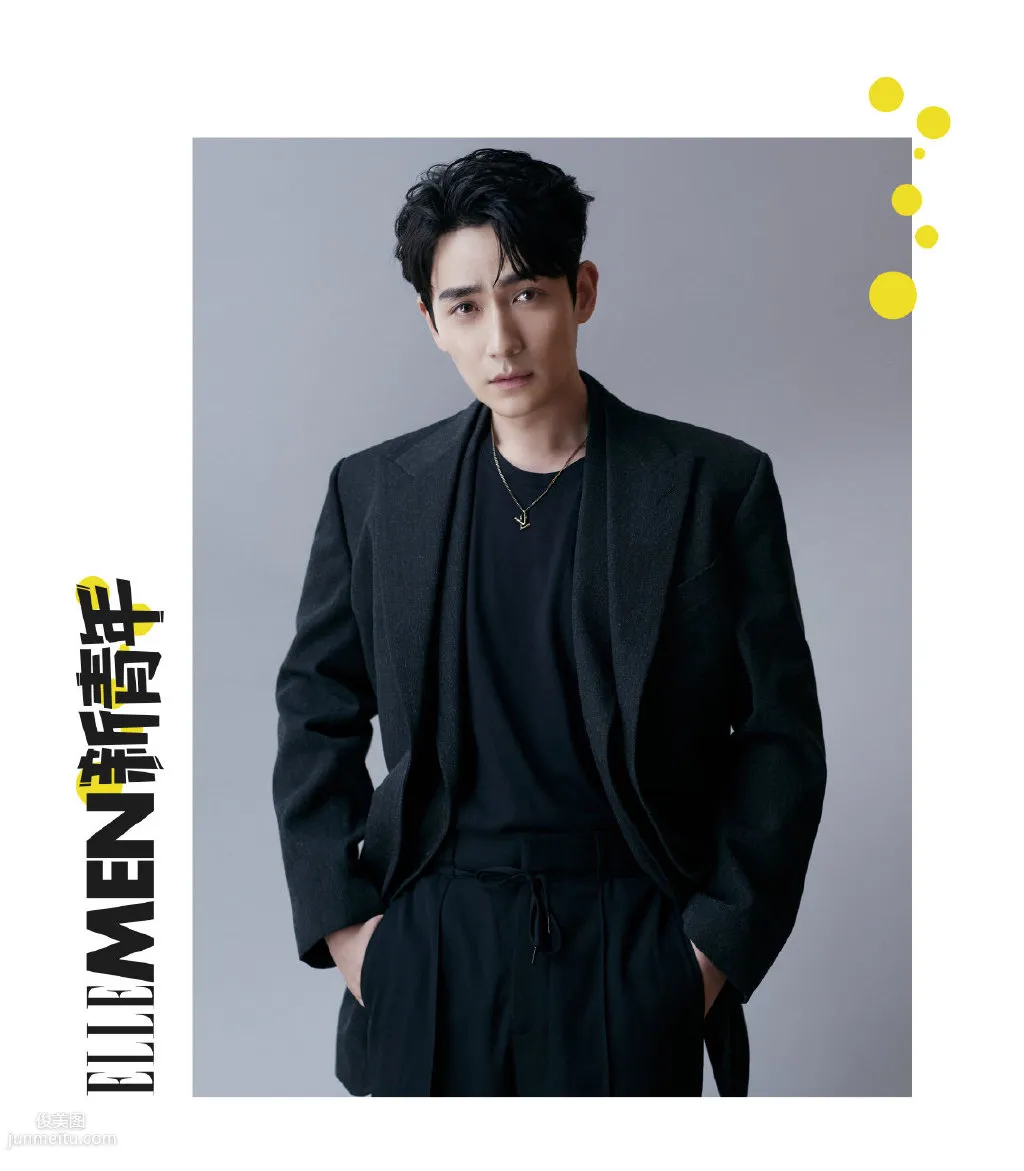 新青年晒出9位明星帅哥样片，全黑色look的9位明星帅哥，超有范套图3