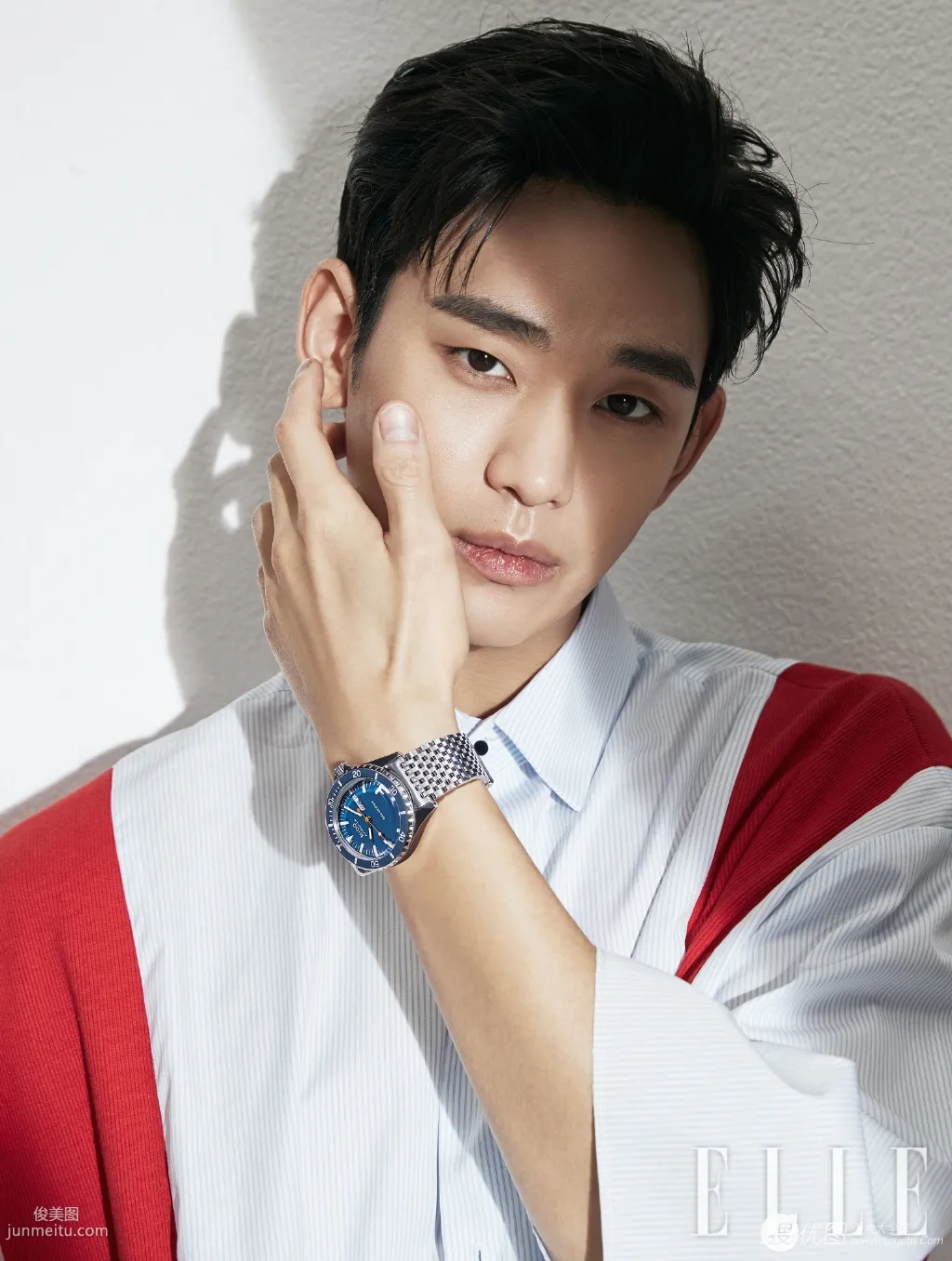 金秀賢手帶名表帥氣登2020年《ELLE》四月刊雜志封面寫真圖片 4