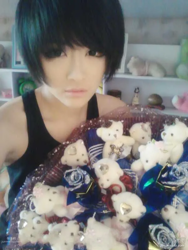 韩国网络红人帅哥~妖美男套图1