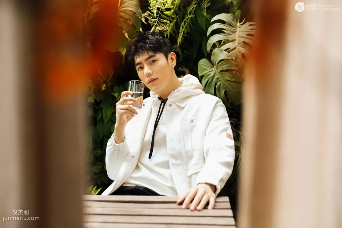 李程彬帥氣秋裝時尚寫真，西裝，牛仔，夾克樣樣皆好看 9