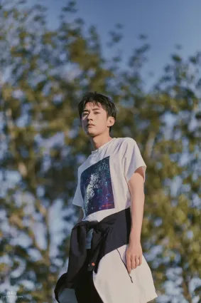 劉學義運動休閑褲悠閑随性戶外草地寫真美照