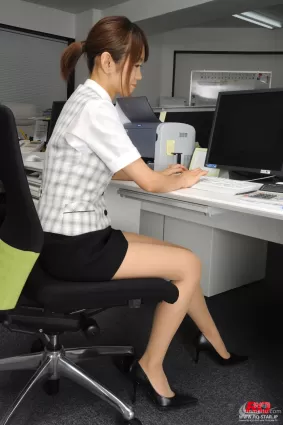 [RQ-STAR] NO.00055 Kotomi Kurosawa 黒沢琴美 Office Lady 寫真集
