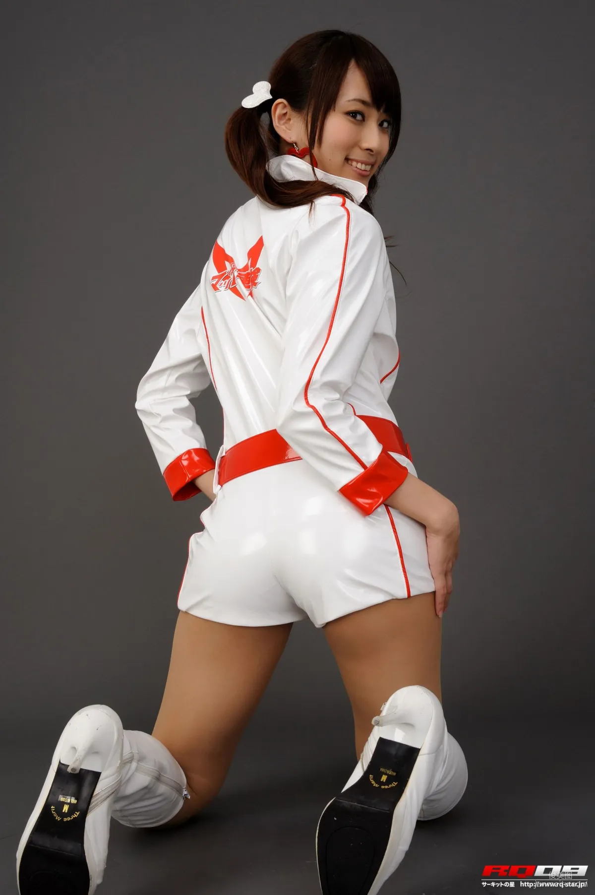 [RQ-STAR] NO.00149 林杏菜 Race Queen – Team Mach 寫真集 129