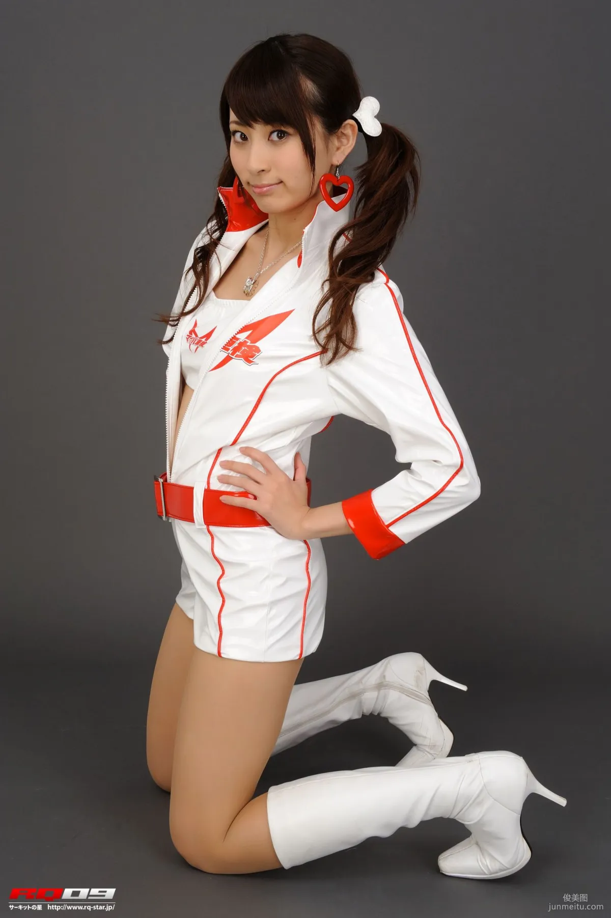 [RQ-STAR] NO.00149 林杏菜 Race Queen – Team Mach 寫真集 120