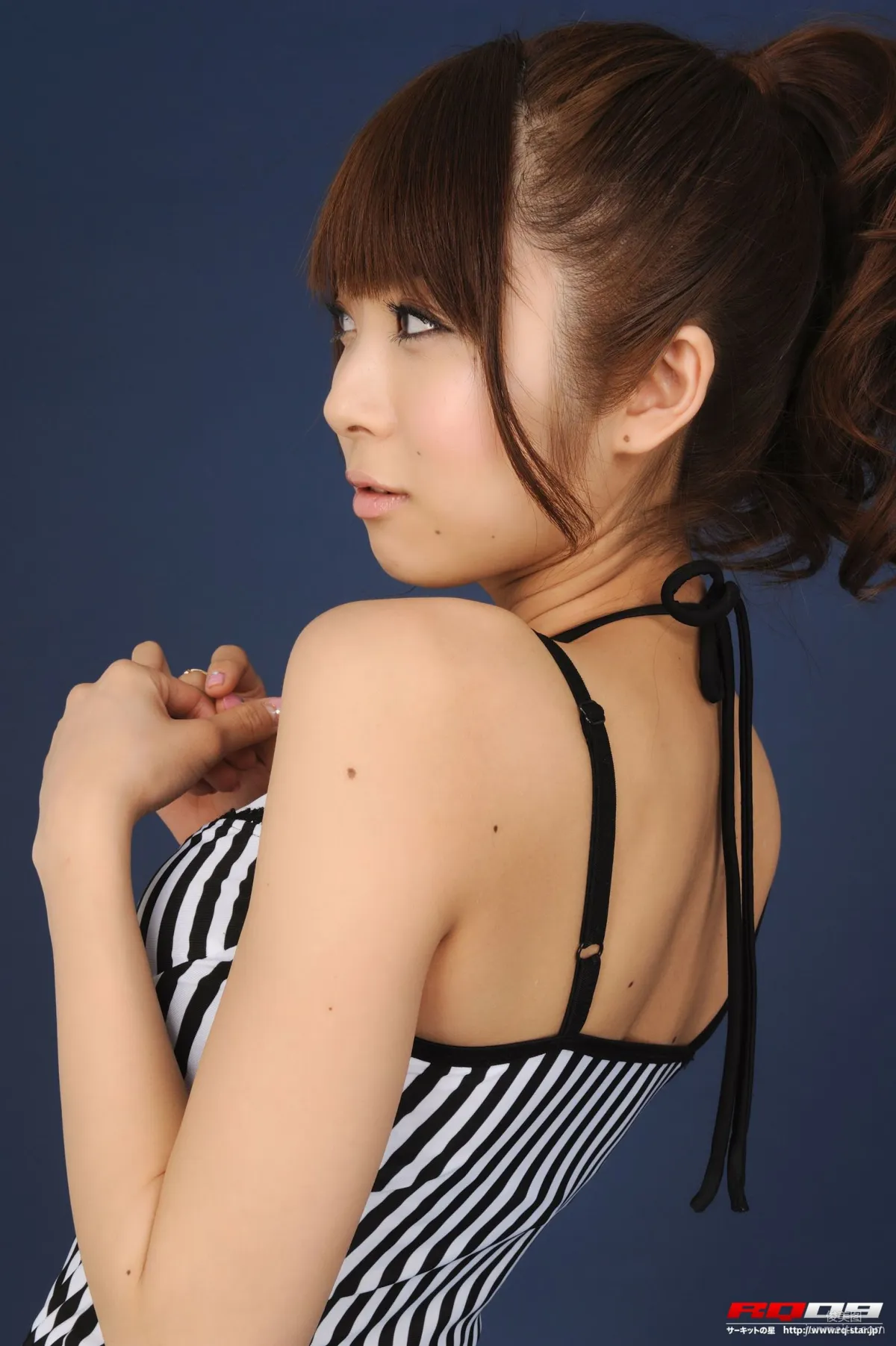 [RQ-STAR] NO.00134 我妻早央 Swim Suits – Black x White 寫真集 30