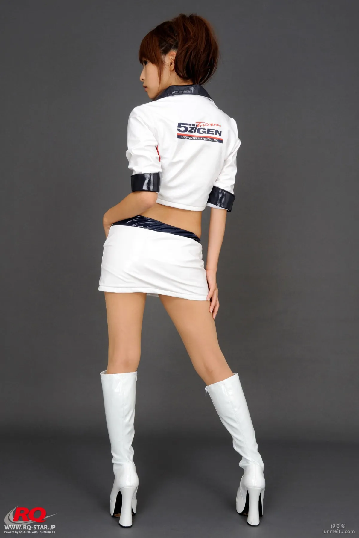 [RQ-STAR] NO.00080 Mio Aoki 青木未央 Race Queen – 2008 5Zigen 寫真集 22