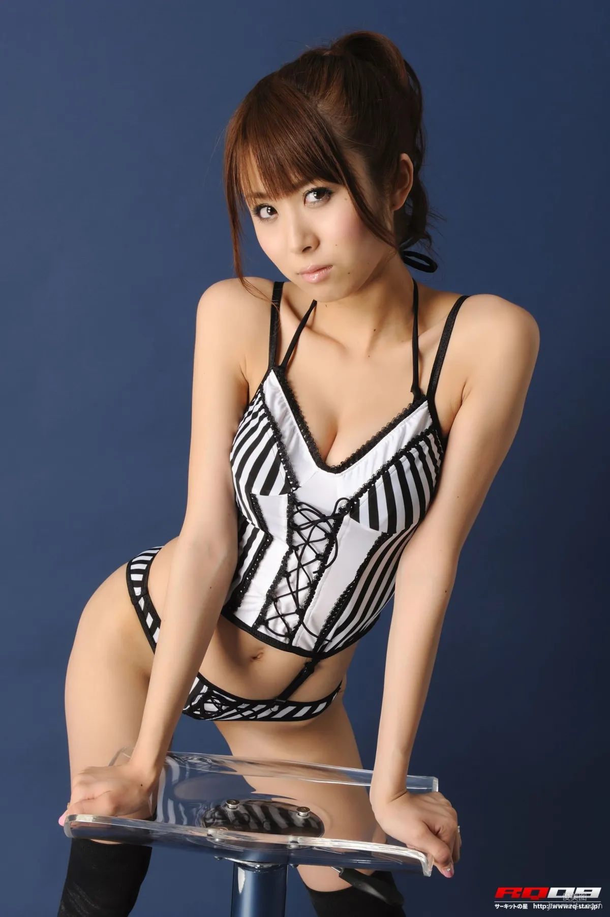 [RQ-STAR] NO.00134 我妻早央 Swim Suits – Black x White 寫真集 96