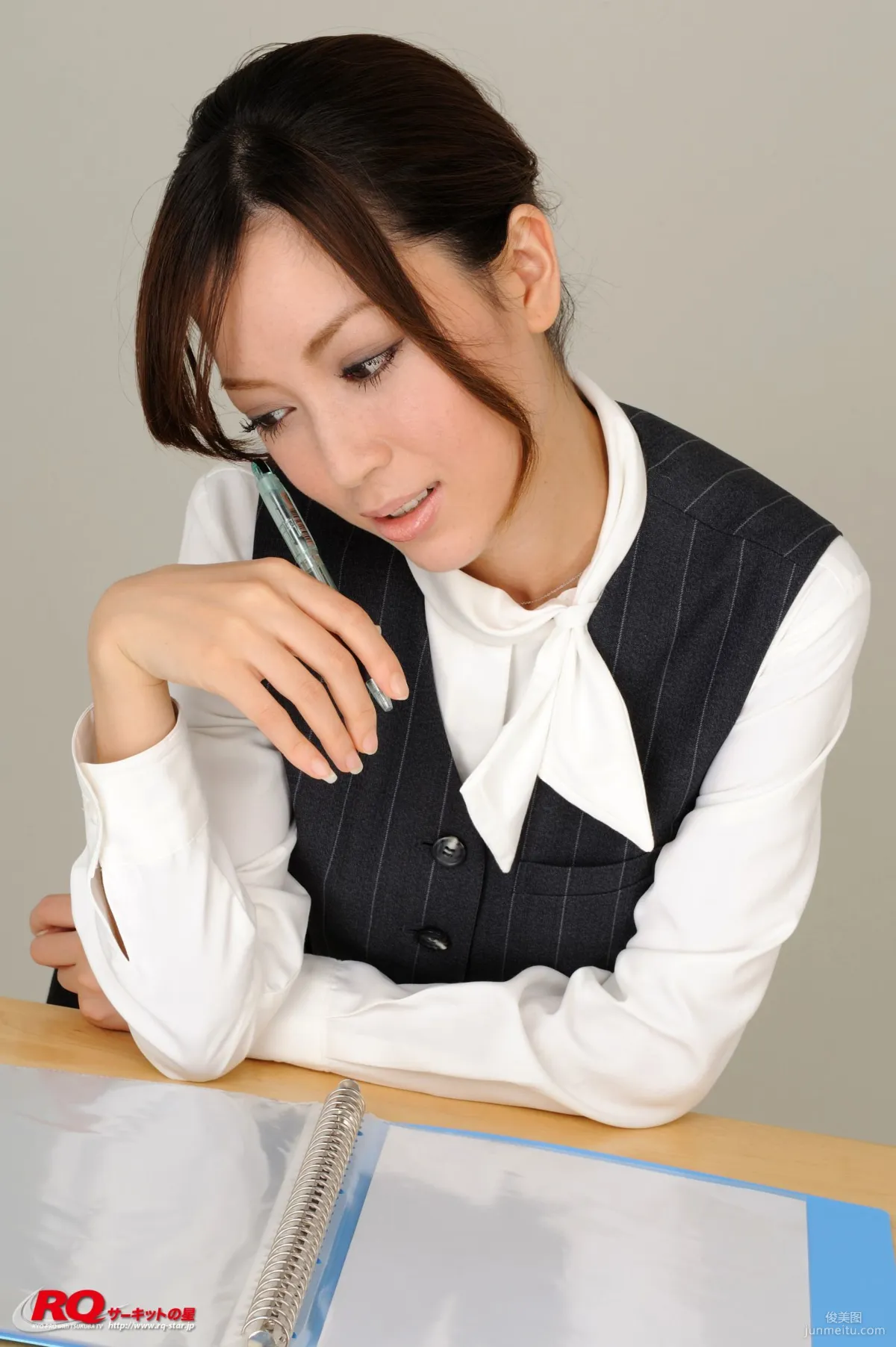 [RQ-STAR] NO.00117 Mayu Ohya 大矢真夕 Office Lady 寫真集 73