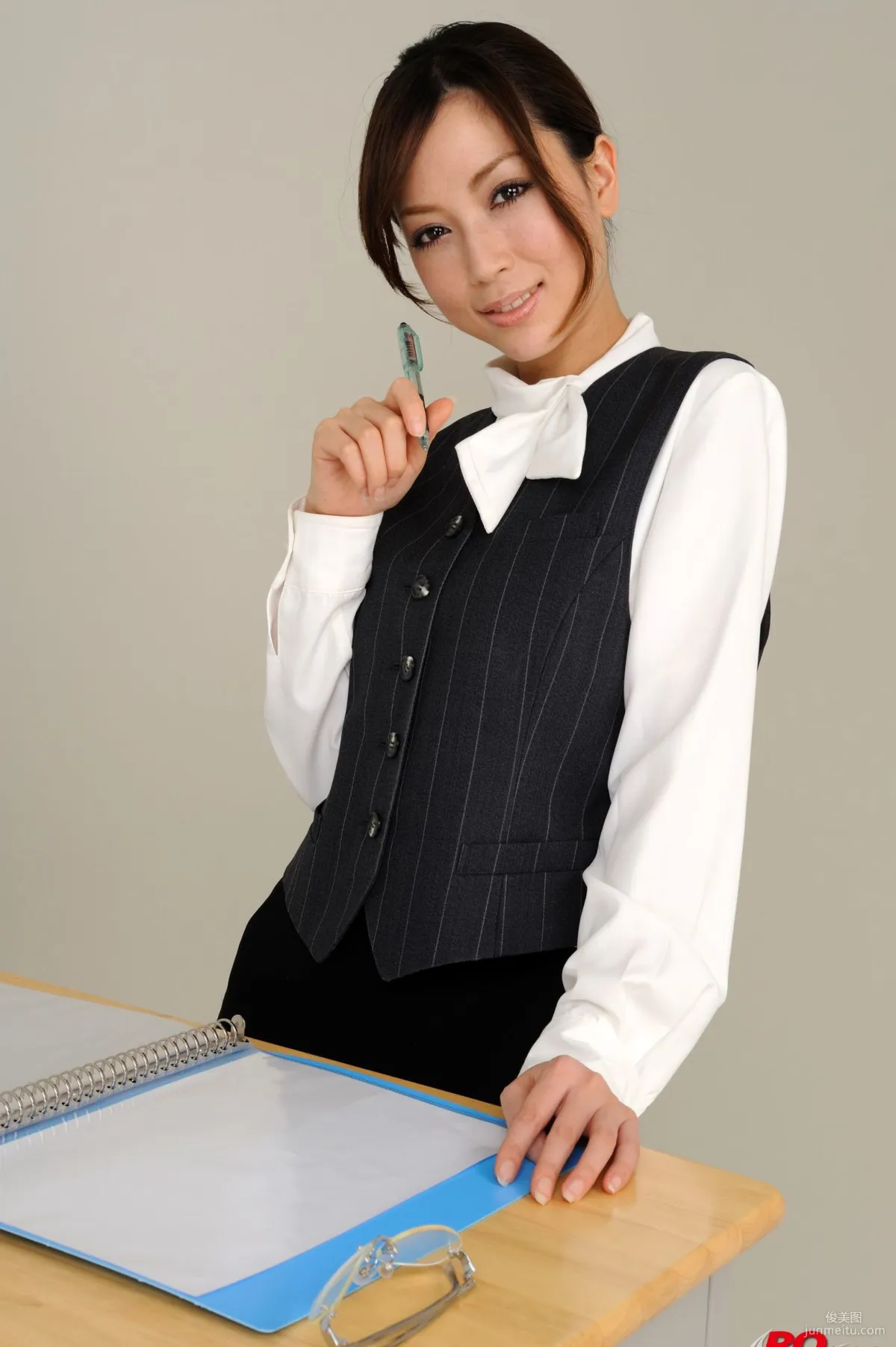 [RQ-STAR] NO.00117 Mayu Ohya 大矢真夕 Office Lady 寫真集 69