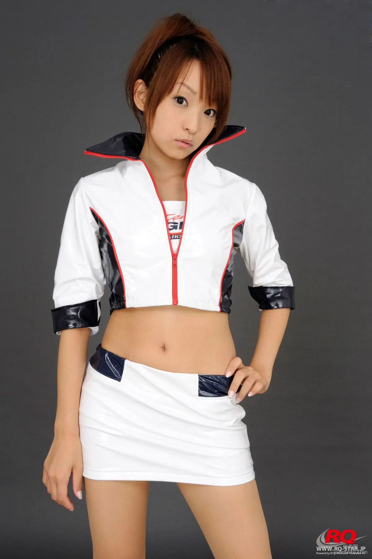 [RQ-STAR] NO.00080 Mio Aoki 青木未央 Race Queen – 2008 5Zigen 寫真集 10