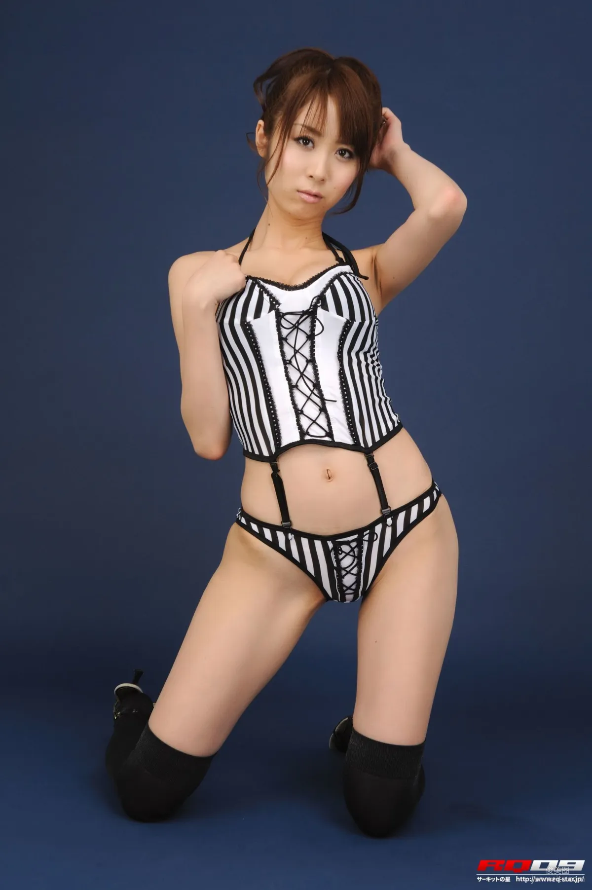 [RQ-STAR] NO.00134 我妻早央 Swim Suits – Black x White 寫真集 158