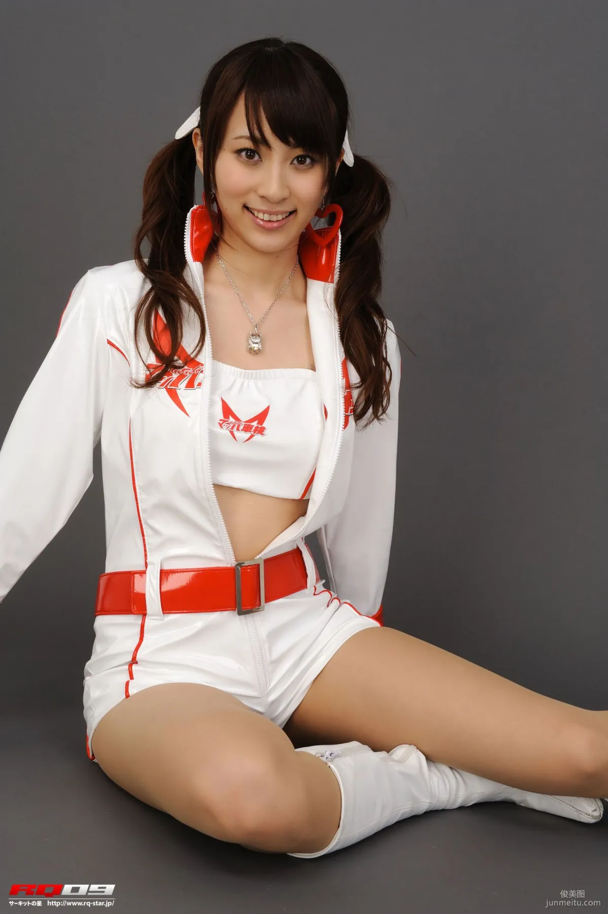 [RQ-STAR] NO.00149 林杏菜 Race Queen – Team Mach 寫真集 105