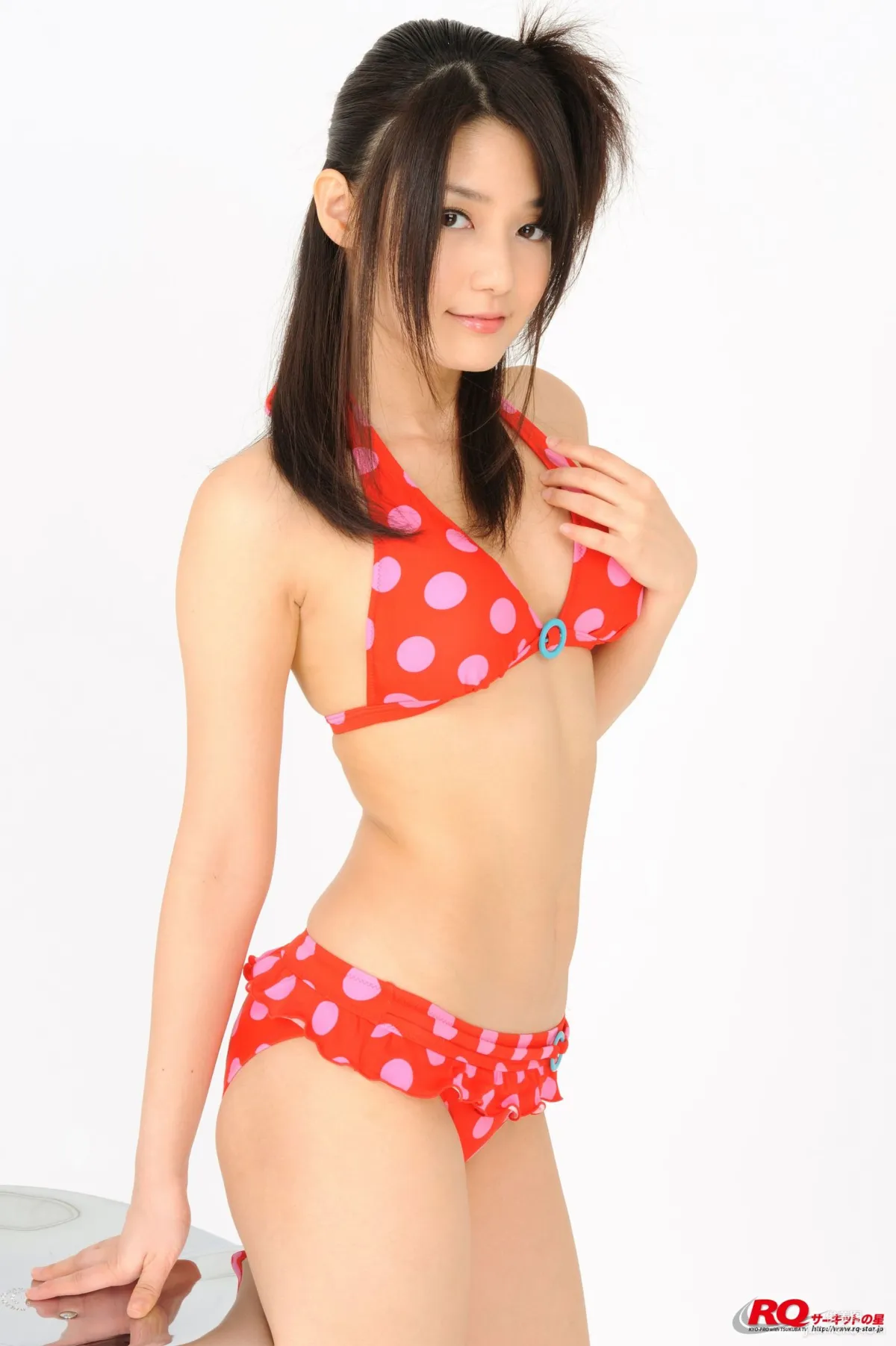 [RQ-STAR] NO.00105 古崎瞳 Swim Suits – Red 泳裝寫真集 62
