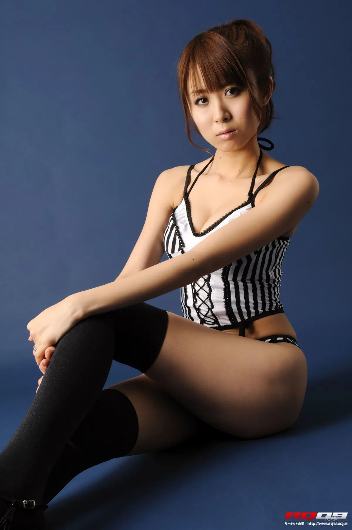 [RQ-STAR] NO.00134 我妻早央 Swim Suits – Black x White 寫真集 119
