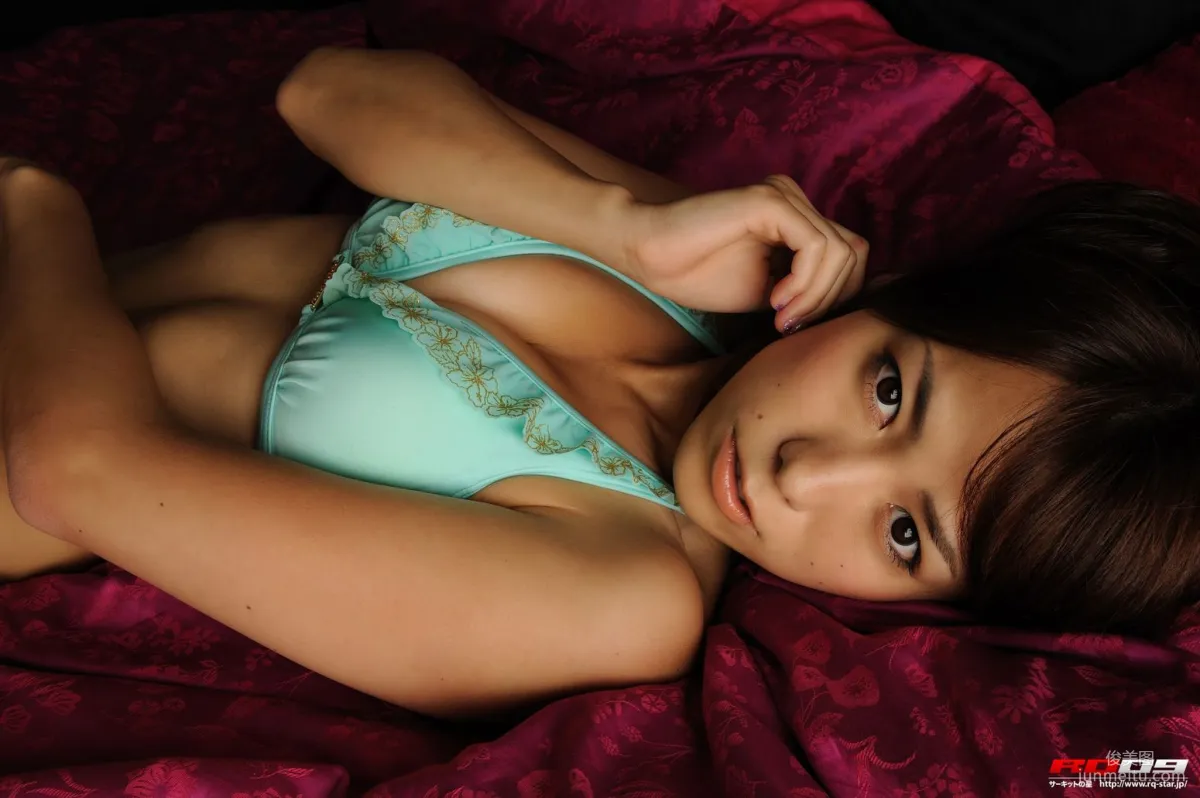 [RQ-STAR] NO.00173 Misato Kashiwagi 柏木美裡 Swim Suits 寫真集 95