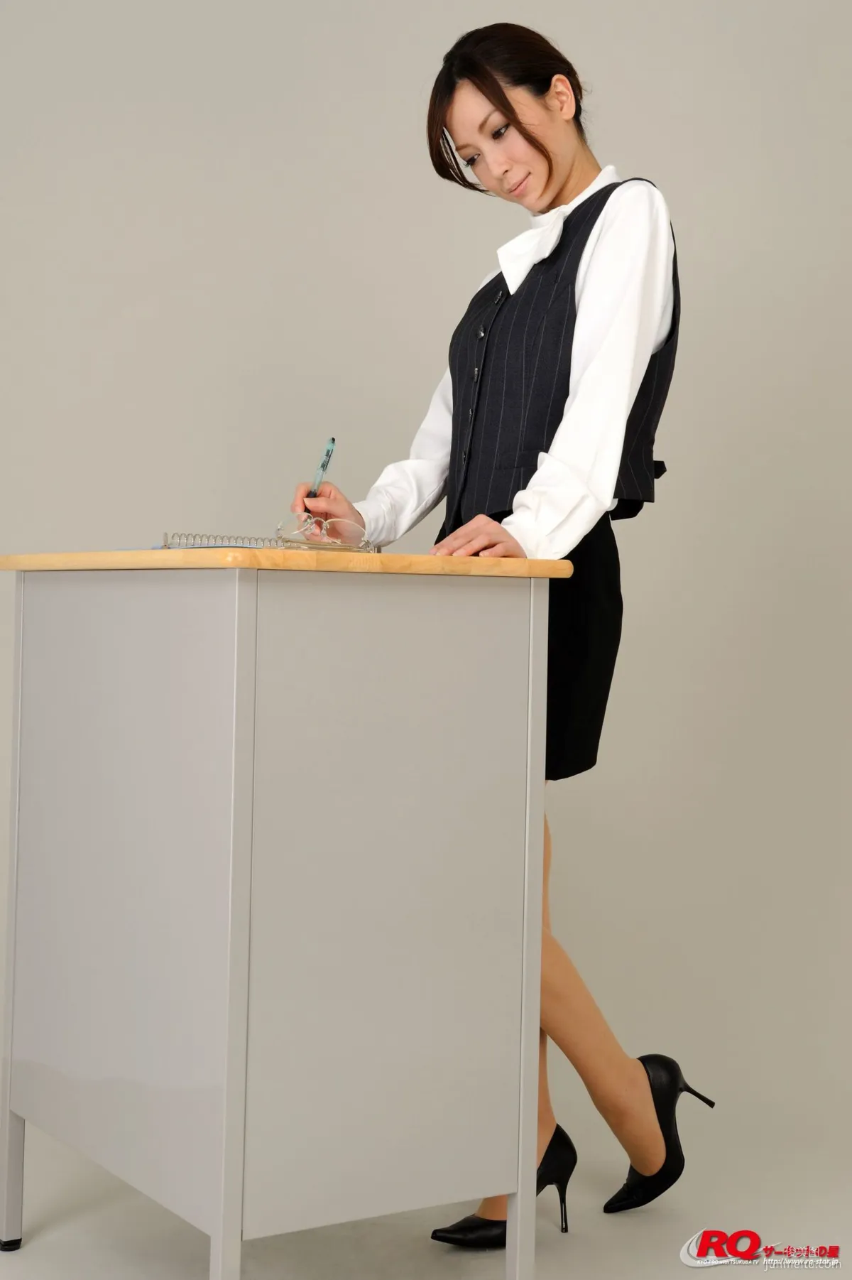 [RQ-STAR] NO.00117 Mayu Ohya 大矢真夕 Office Lady 寫真集 66