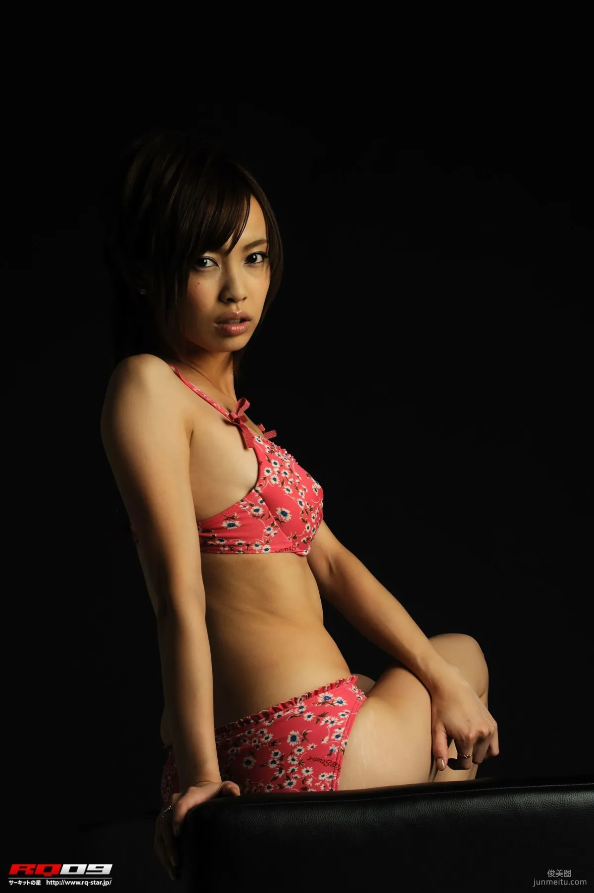 [RQ-STAR] NO.00177 Izumi Morita 森田泉美 Swim Suits 寫真集 117
