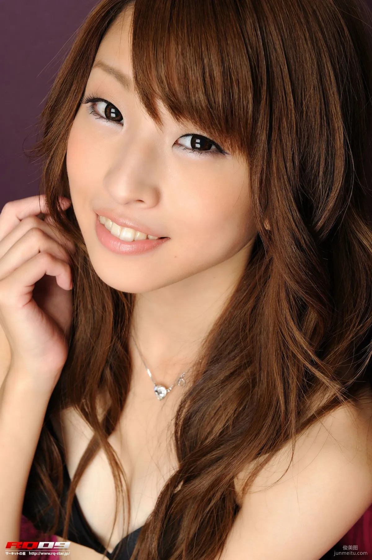 [RQ-STAR] NO.00190 黒沢美憐 Swim Suits 寫真集 100