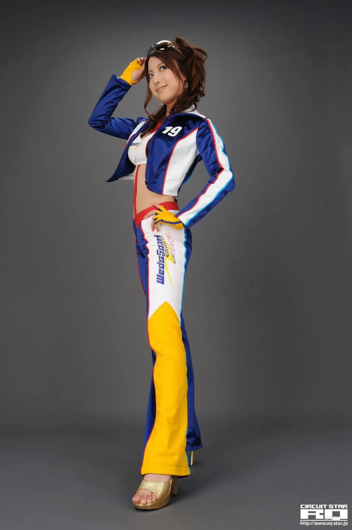 [RQ-STAR] NO.00301 横山かおり Race Queen 写真集18