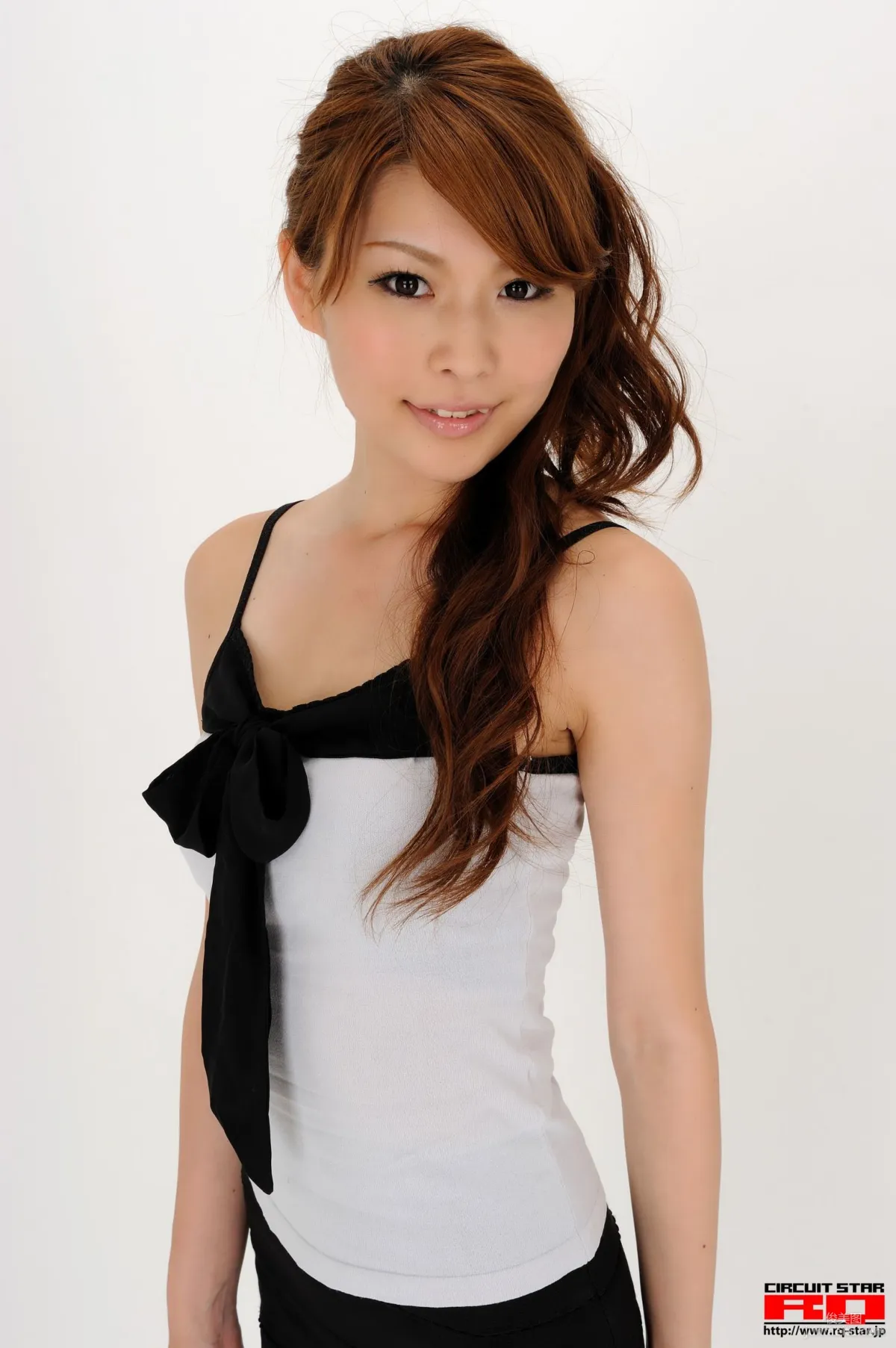 [RQ-STAR] NO.00340 愛原涼 Private Dress 超短裙美腿寫真集 33