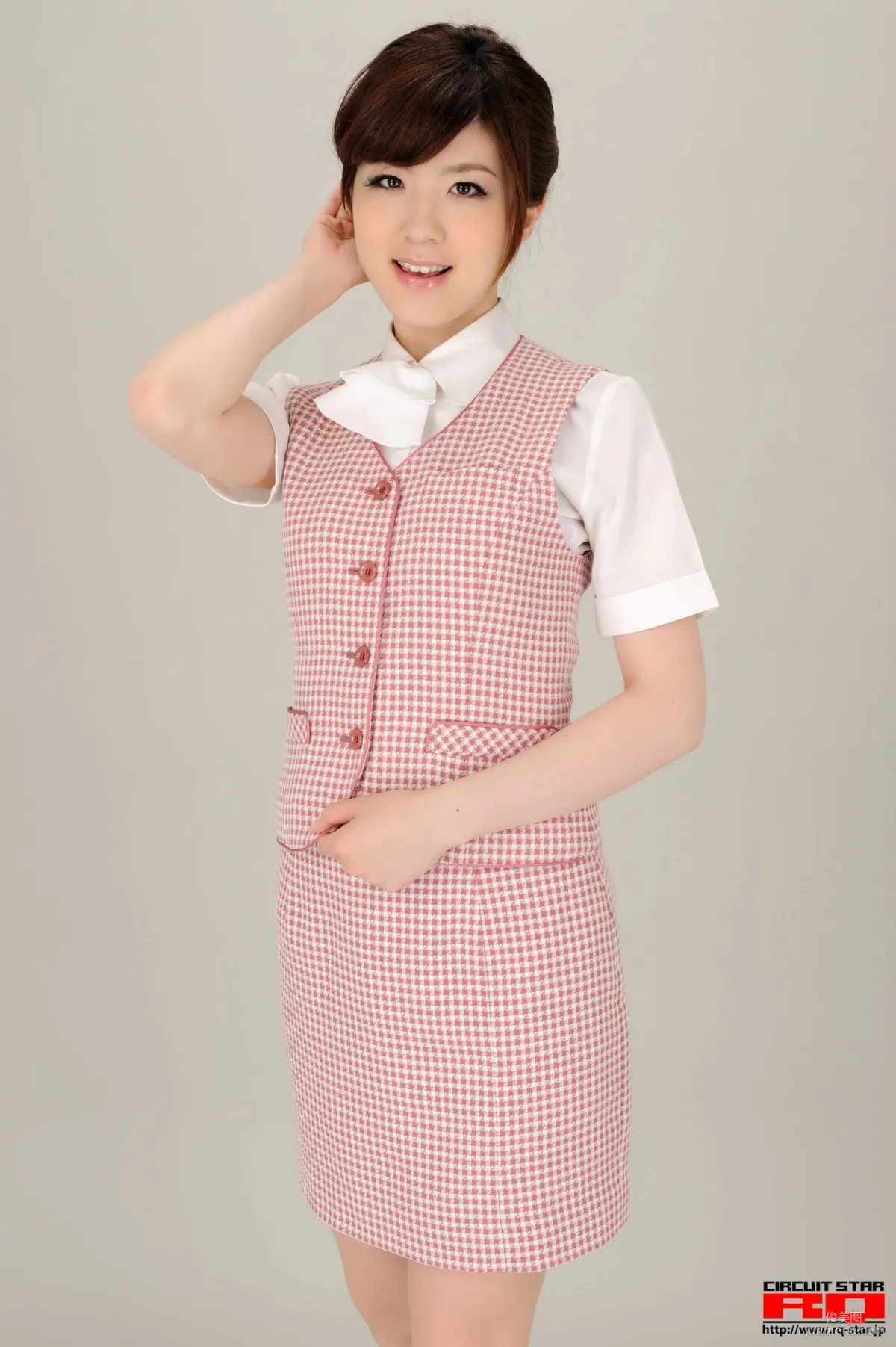 [RQ-STAR] NO.00365 荒木よし穂 Office Lady 辦公室女郎 寫真集 2