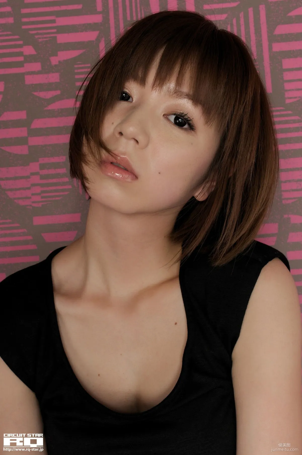 [RQ-STAR] NO.00304 水野ちはる Private Dress 短發黑絲美女寫真集 103