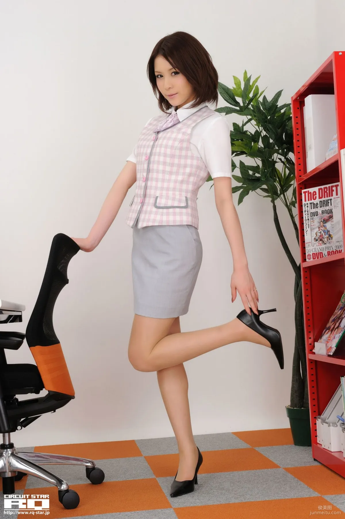 [RQ-STAR] NO.00300 立花サキ Office Lady 辦公室女郎 寫真集 3