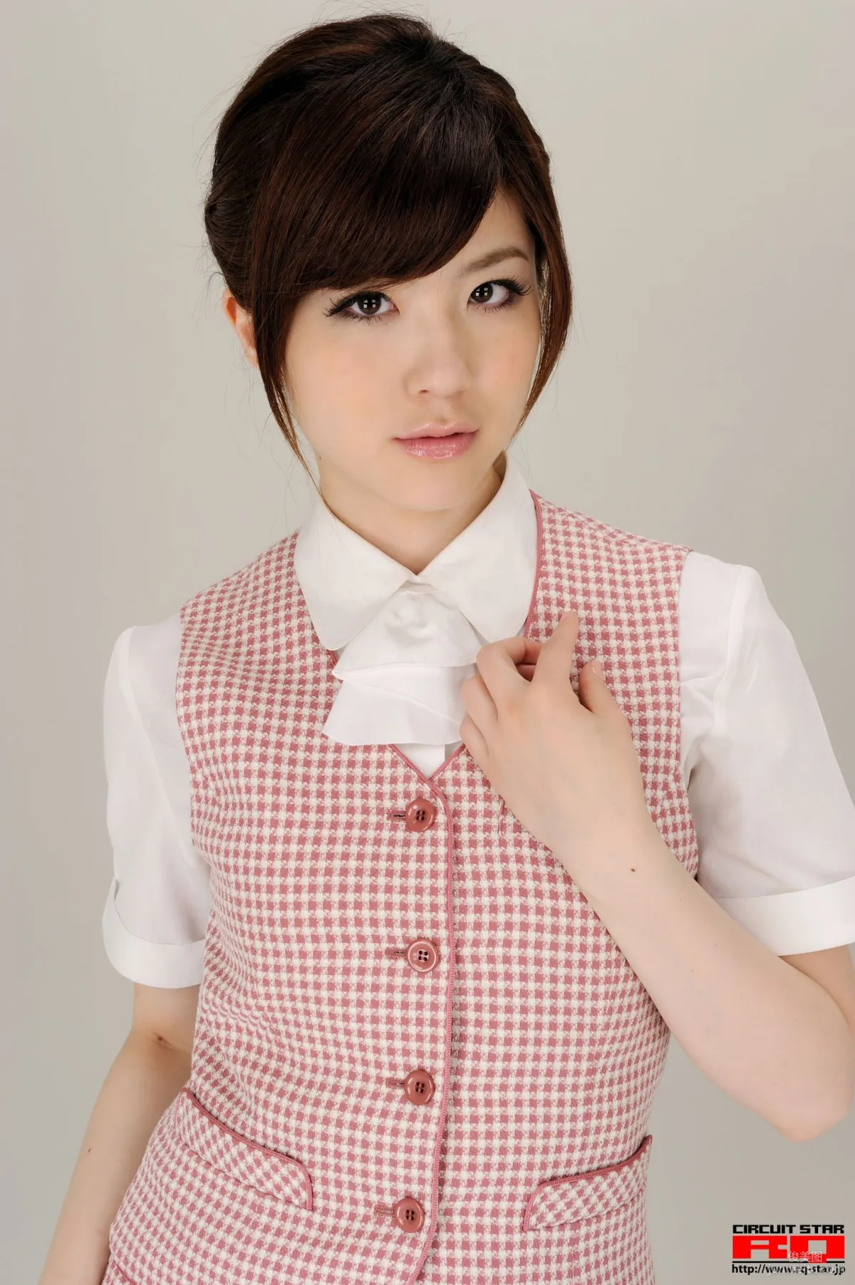 [RQ-STAR] NO.00365 荒木よし穂 Office Lady 辦公室女郎 寫真集 101