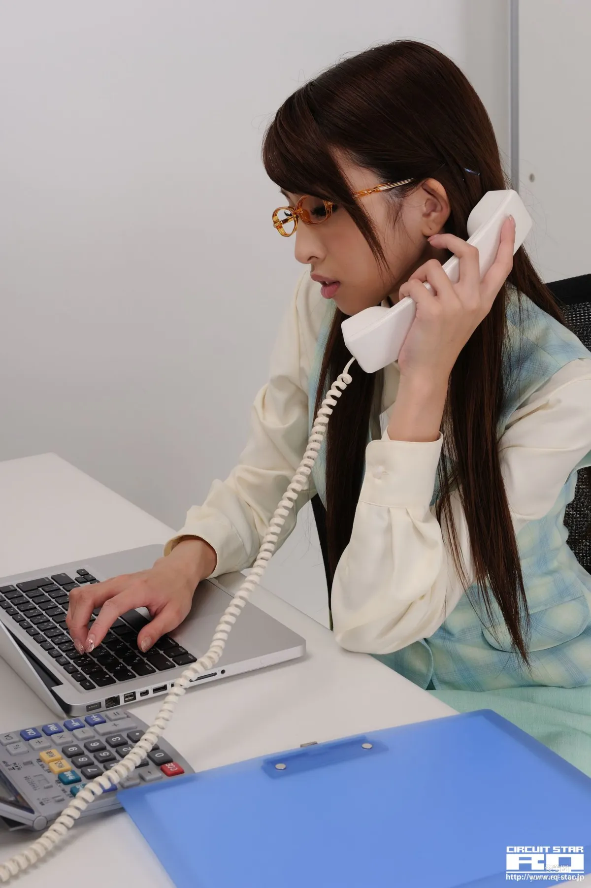 [RQ-STAR] NO.00293 黒沢美憐 Office Lady辦公室女郎 寫真集 77