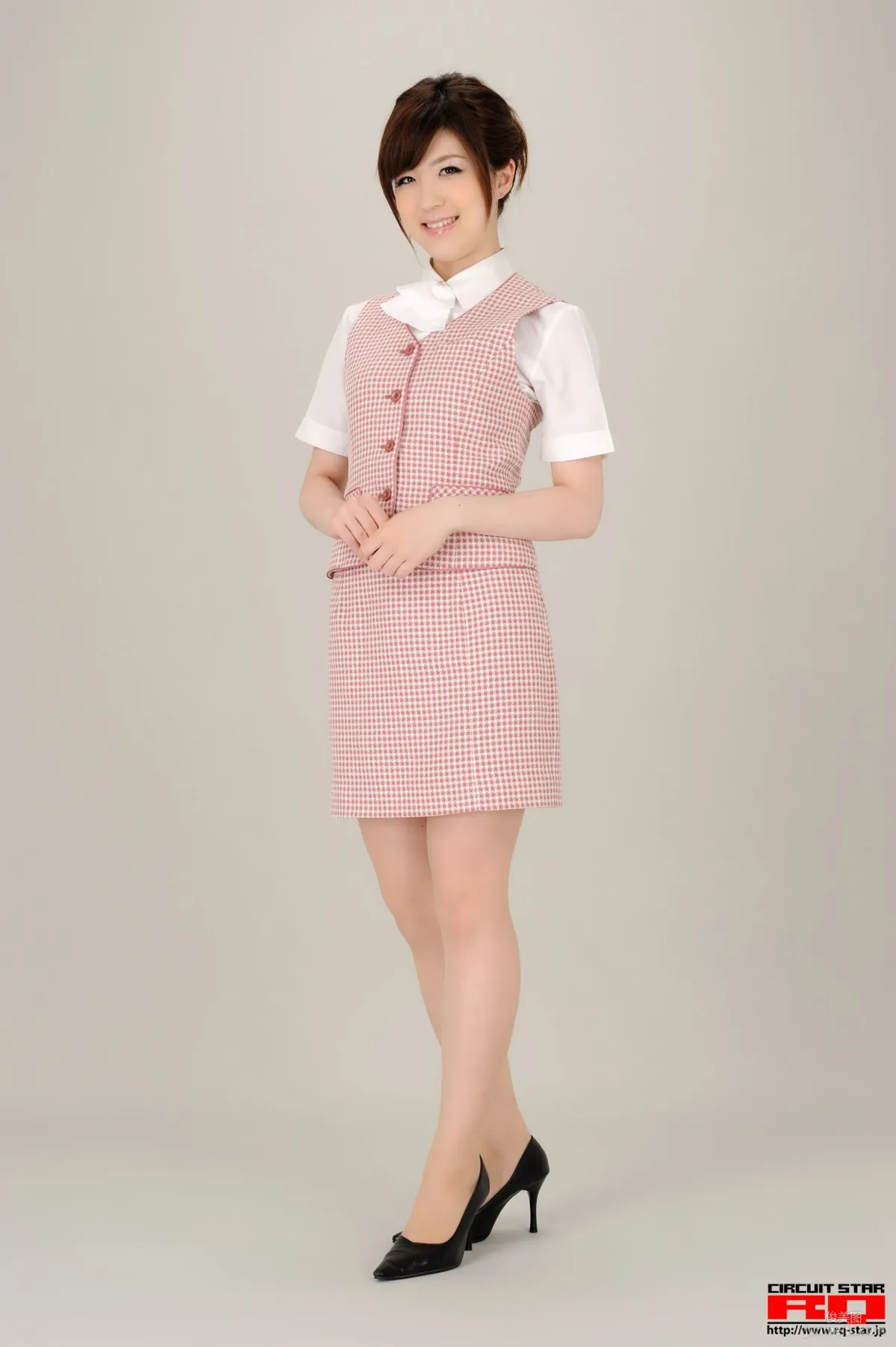 [RQ-STAR] NO.00365 荒木よし穂 Office Lady 辦公室女郎 寫真集 1