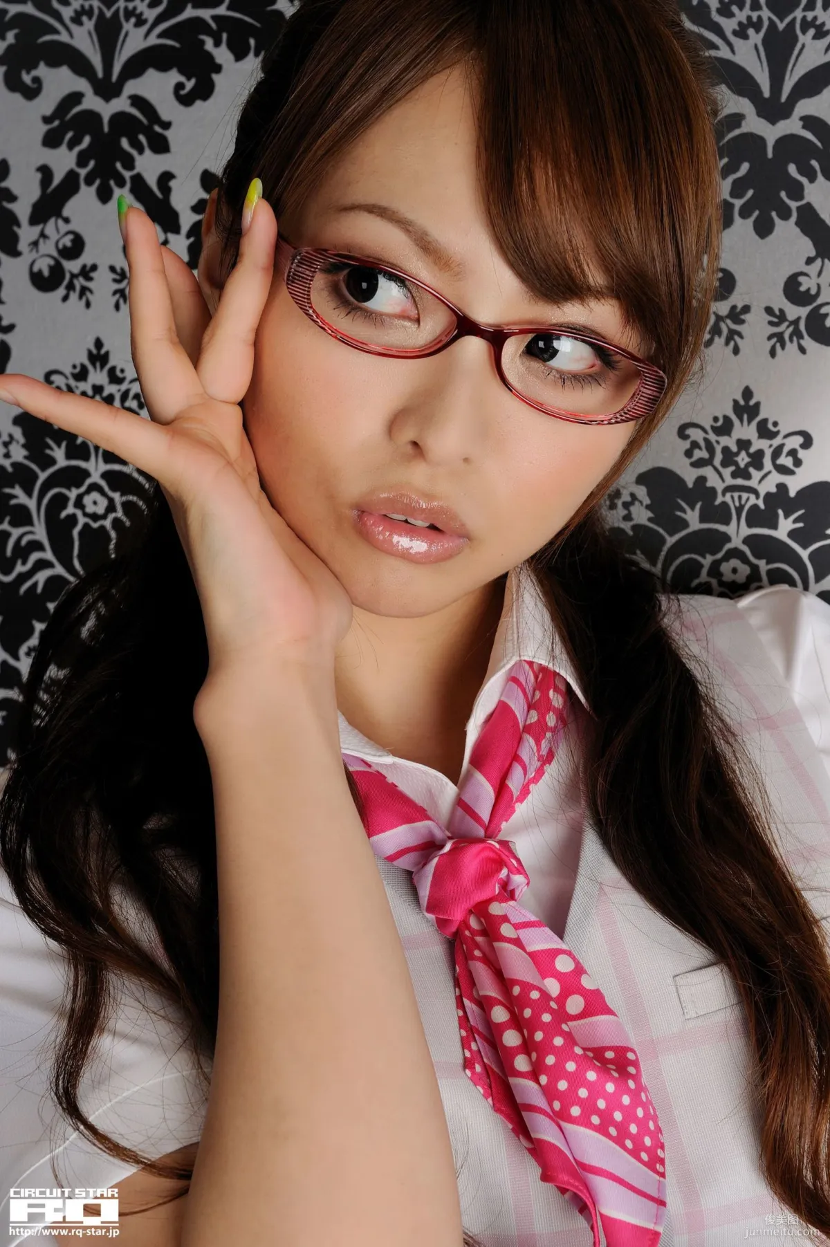 [RQ-STAR] NO.00321 成島桃香 Office Lady 辦公室美女 寫真集 24