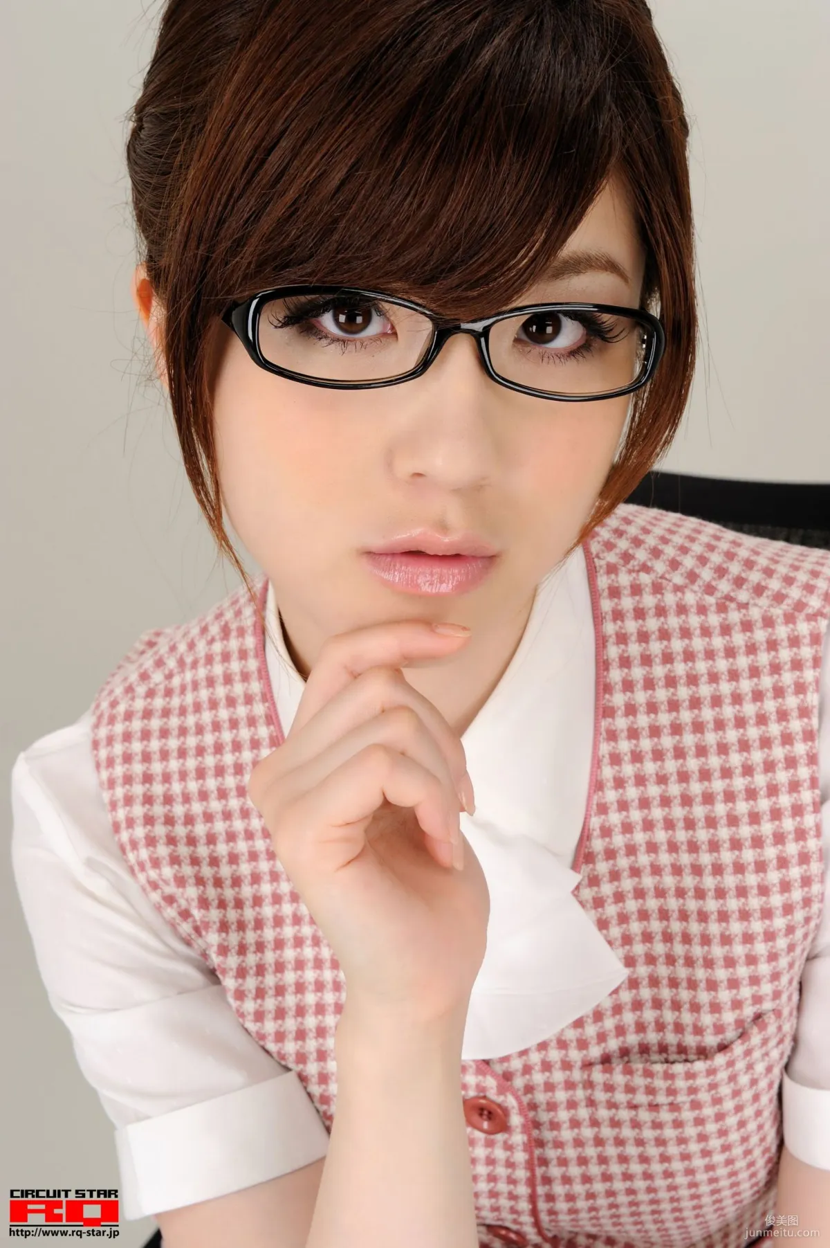 [RQ-STAR] NO.00365 荒木よし穂 Office Lady 辦公室女郎 寫真集 75