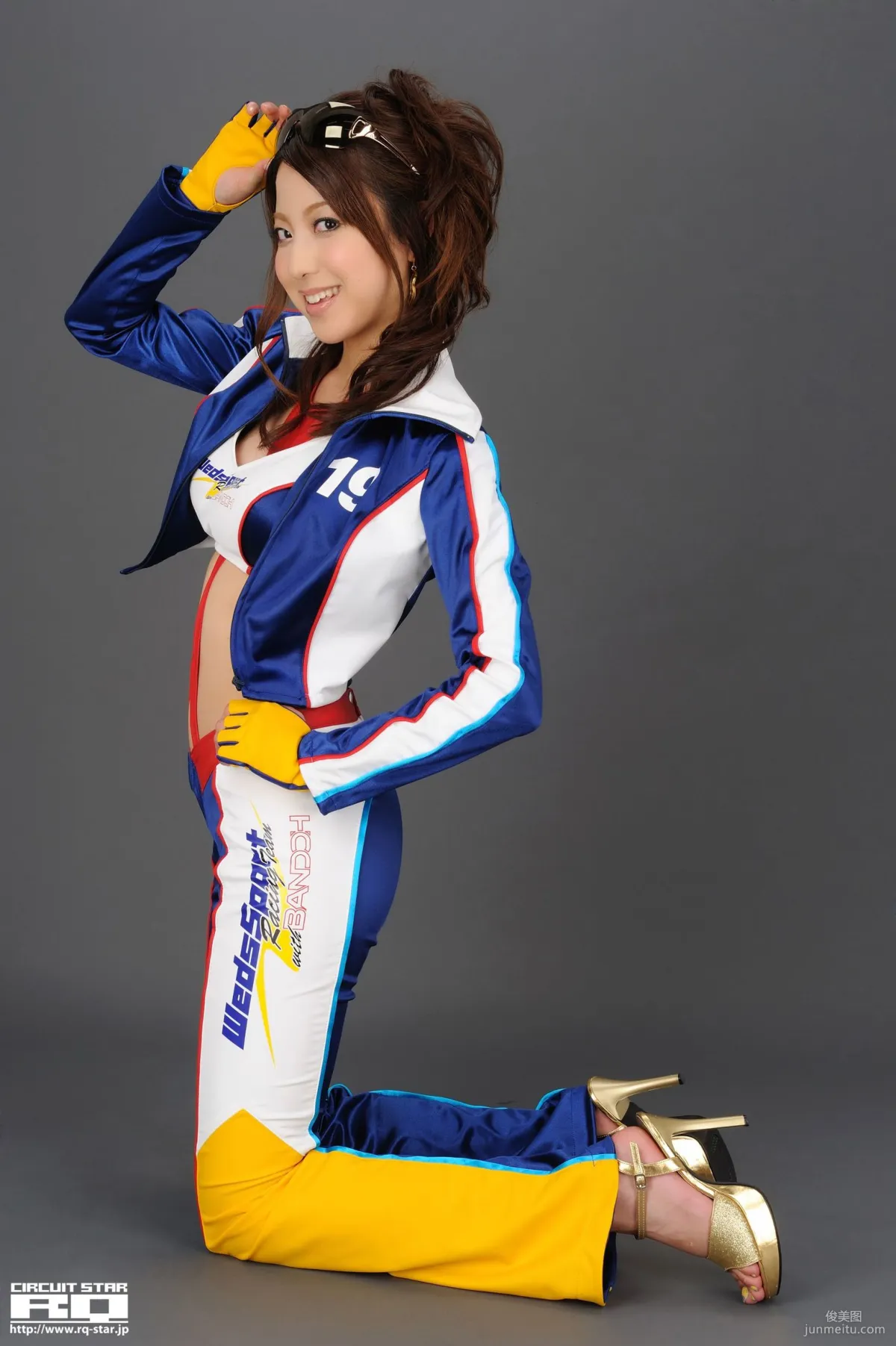 [RQ-STAR] NO.00301 橫山かおり Race Queen 寫真集 128