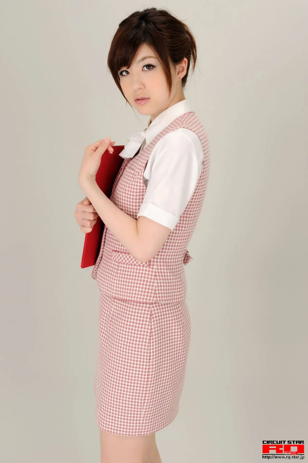 [RQ-STAR] NO.00365 荒木よし穂 Office Lady 辦公室女郎 寫真集 21