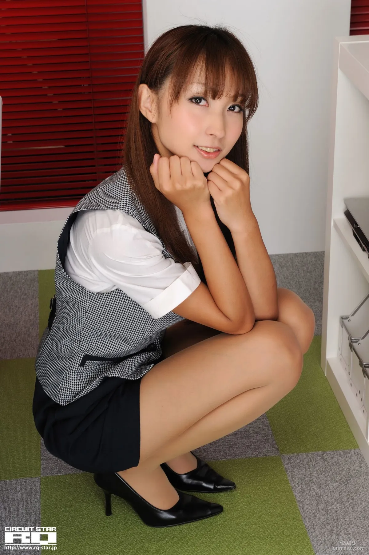 [RQ-STAR] NO.00367 Kasumi Kamijyo 上條かすみ Office Lady 寫真集 32