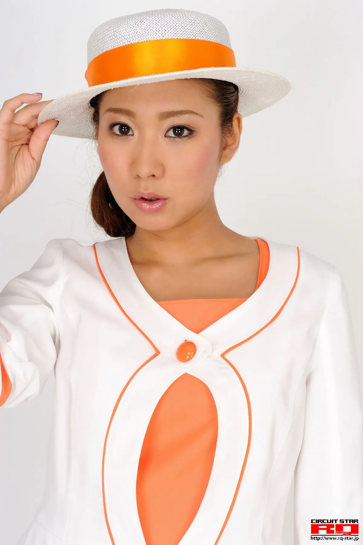 [RQ-STAR] NO.00401 大上留依 Elevator Girl 氣質超短裙寫真集 21