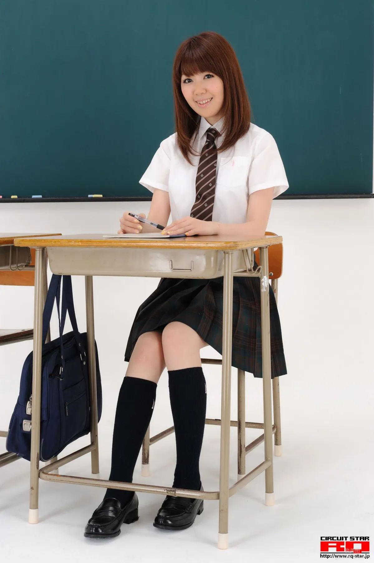[RQ-STAR] NO.00378 生田晴香 School Girl 寫真集 57