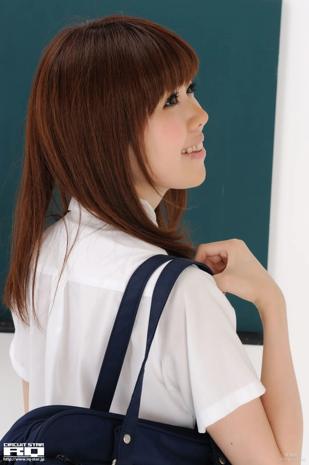 [RQ-STAR] NO.00378 生田晴香 School Girl 寫真集 18