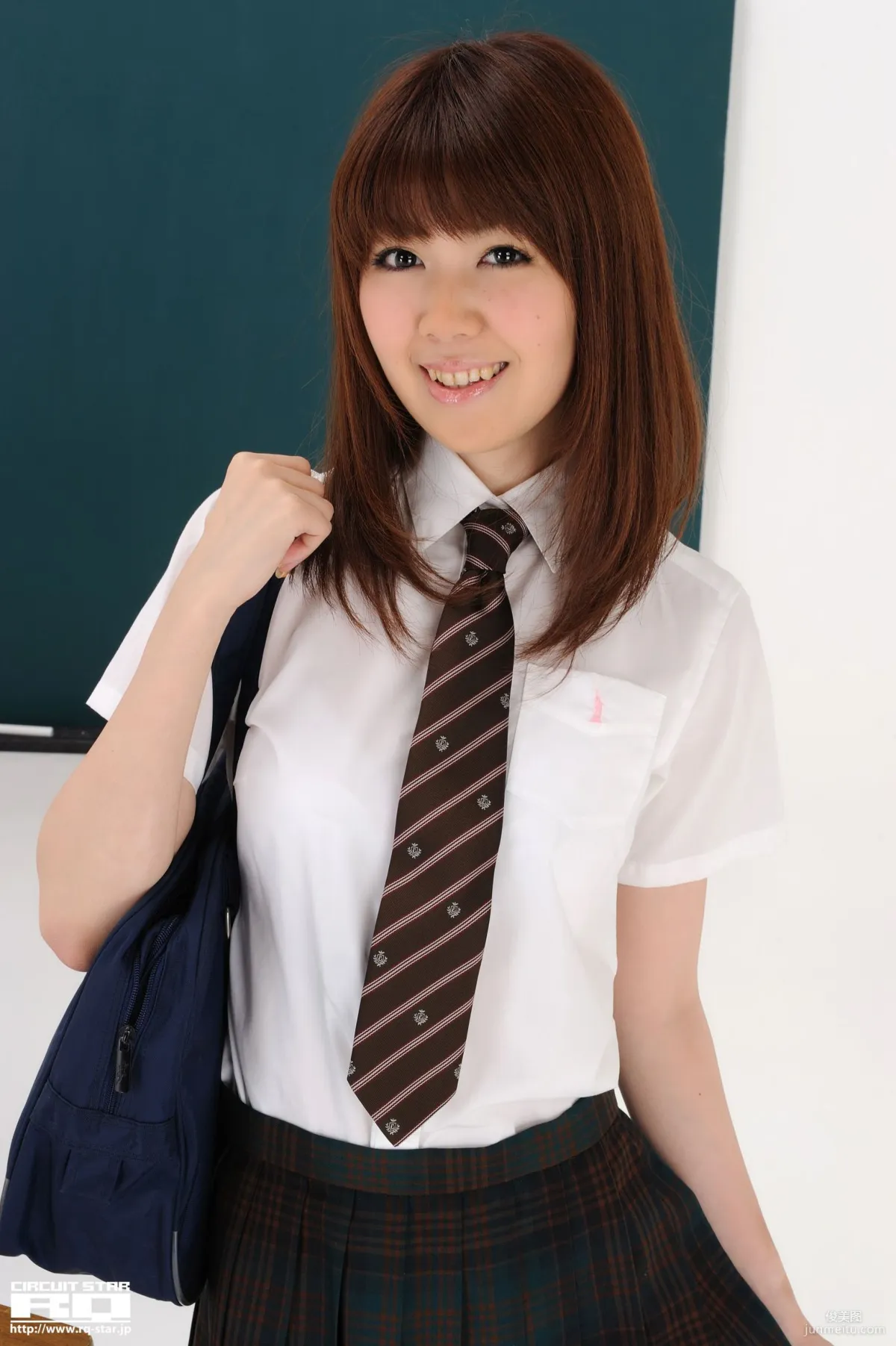 [RQ-STAR] NO.00378 生田晴香 School Girl 寫真集 8