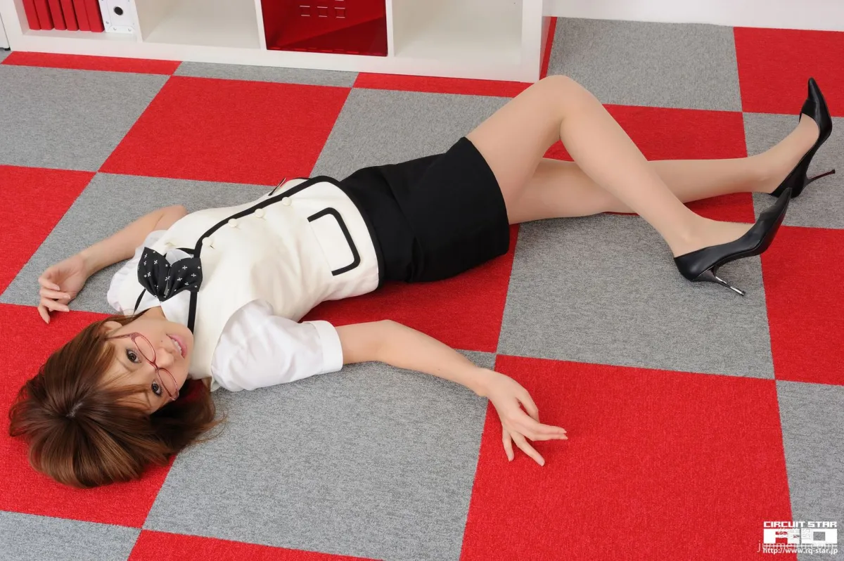 [RQ-STAR] NO.00454 Sayuri Kawahara 河原さゆり Office Lady 寫真集 92