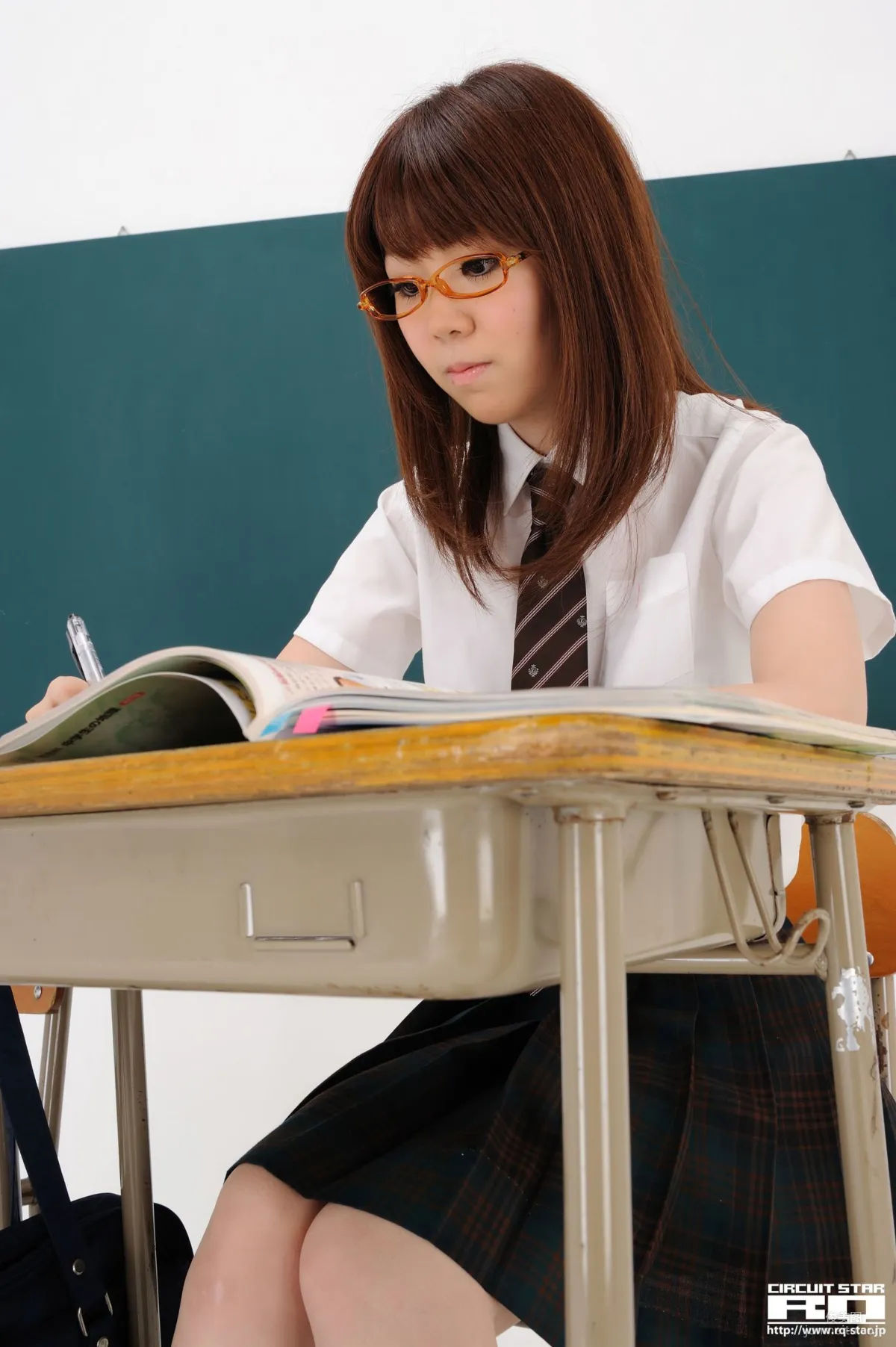 [RQ-STAR] NO.00378 生田晴香 School Girl 寫真集 65