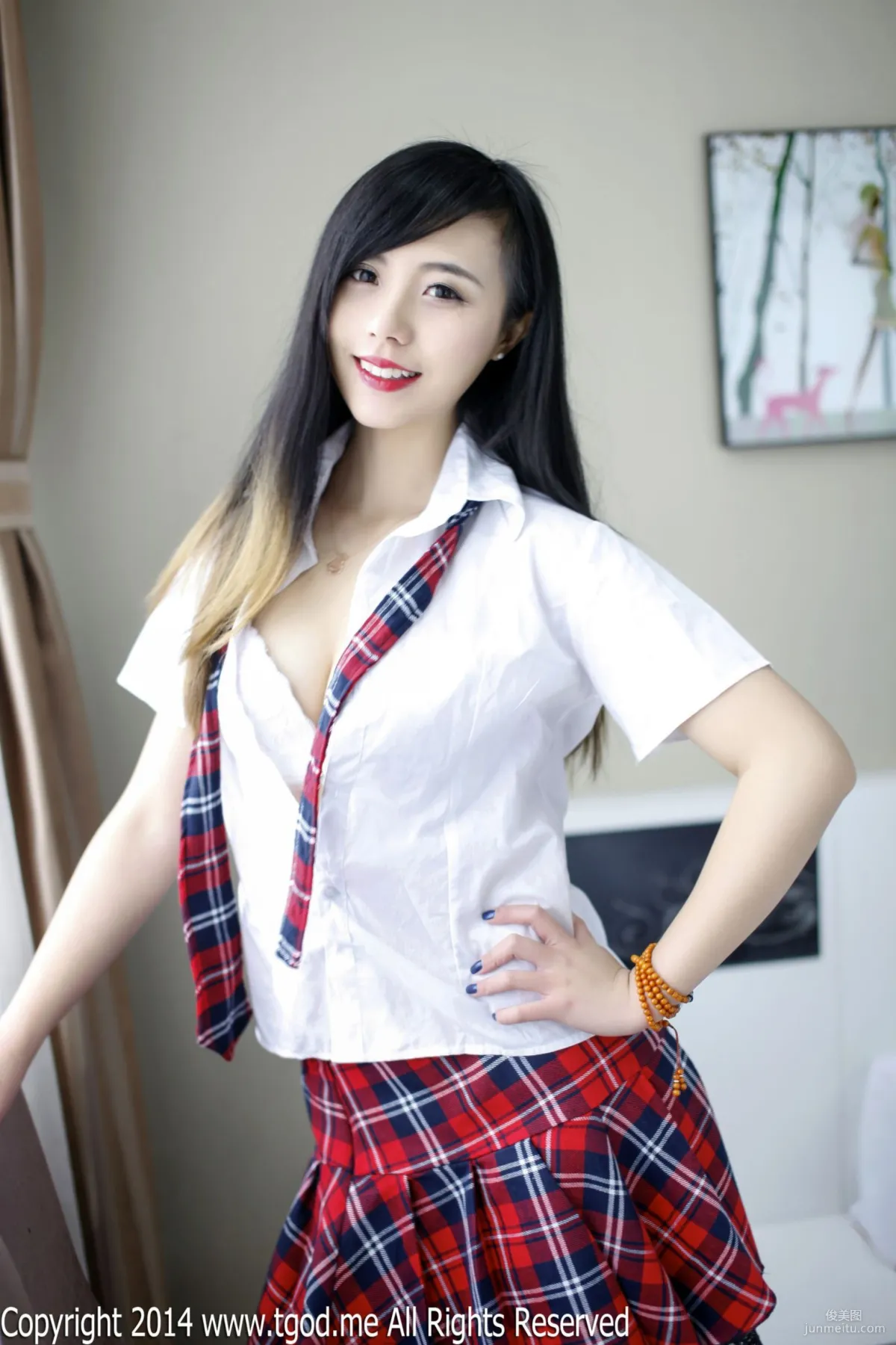 謝忱倬《平安夜校服的誘惑》 [TGOD推女神] 寫真集 25