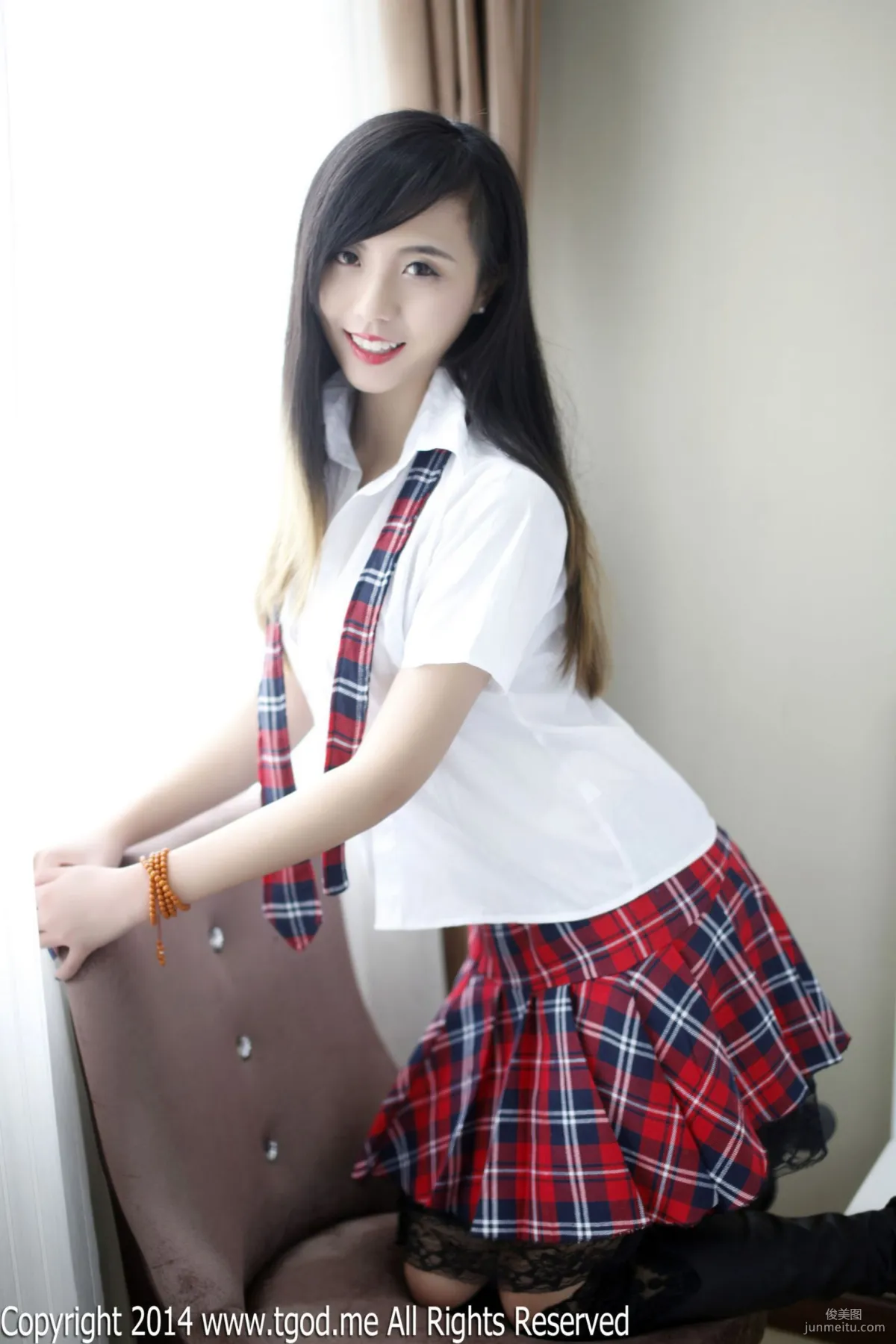 謝忱倬《平安夜校服的誘惑》 [TGOD推女神] 寫真集 23