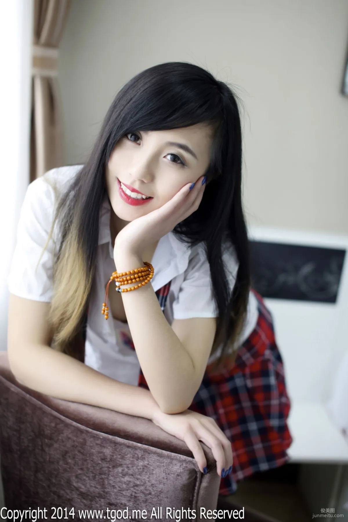 謝忱倬《平安夜校服的誘惑》 [TGOD推女神] 寫真集 35