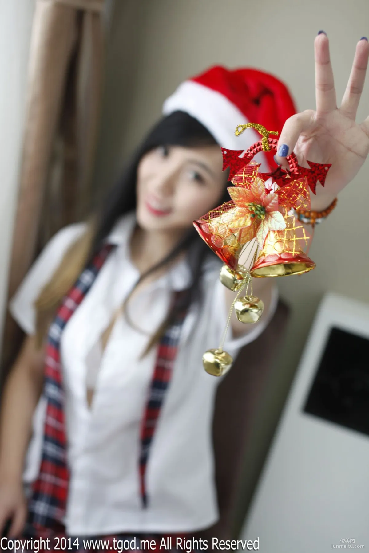 謝忱倬《平安夜校服的誘惑》 [TGOD推女神] 寫真集 39