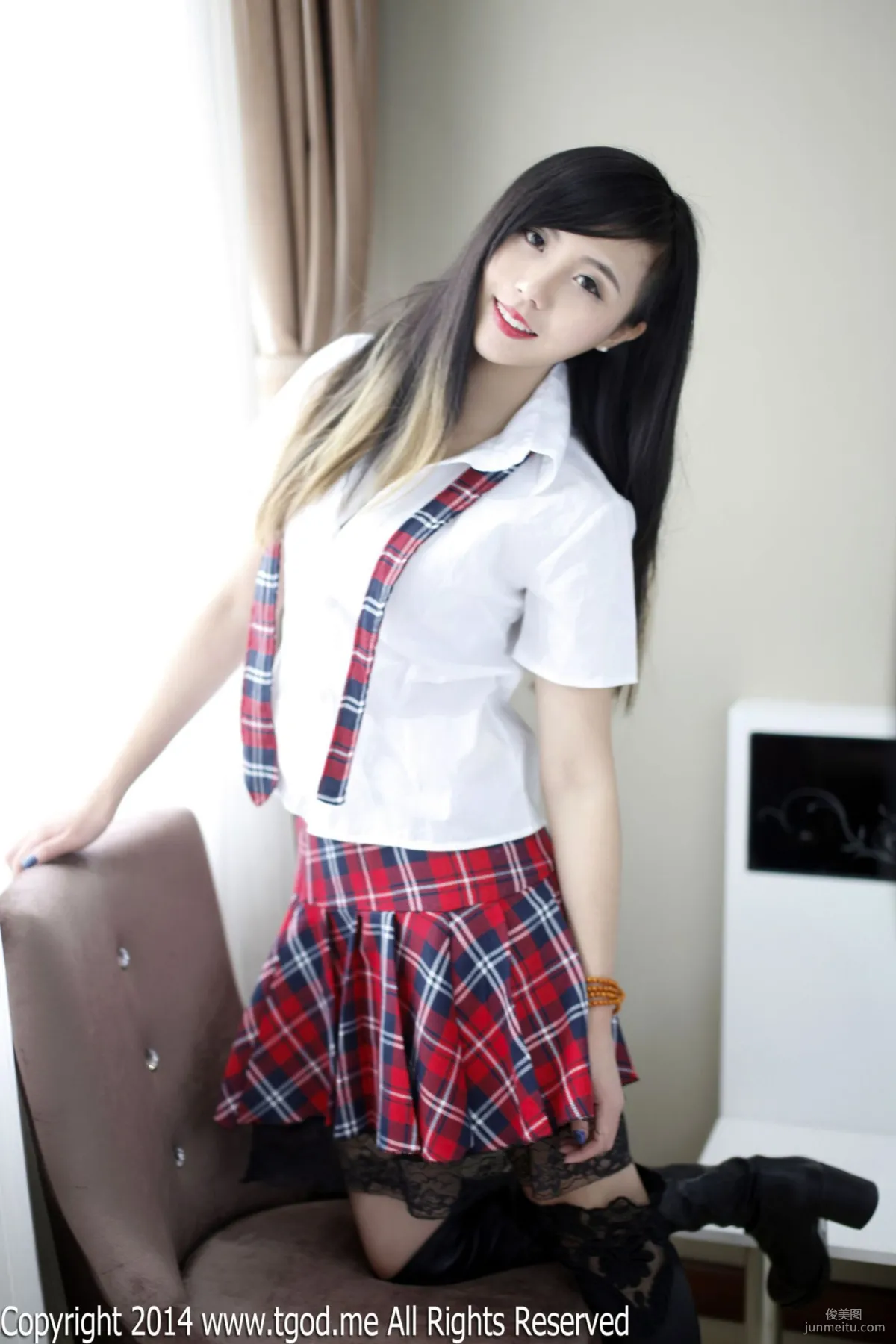 謝忱倬《平安夜校服的誘惑》 [TGOD推女神] 寫真集 17
